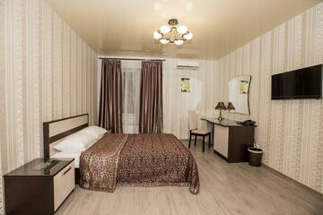 Номер комфорт с 1 двуспальной кроватью в Гостинице Lotus Hotel & Spa